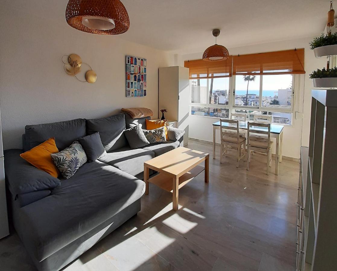 Fantastico Apartamento En La Carihuela Appartement Torremolinos Buitenkant foto